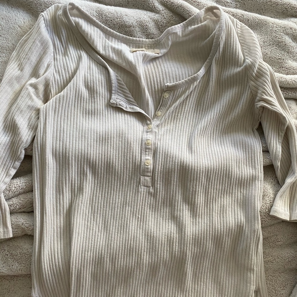 White 3/4 sleeve tee